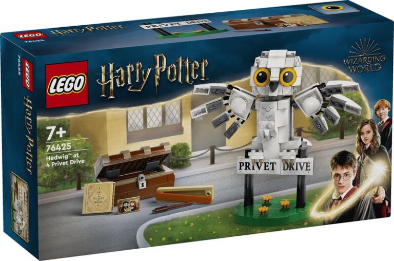 LEGO Harry Potter Hedwig At 4 Privet Drive (76425)