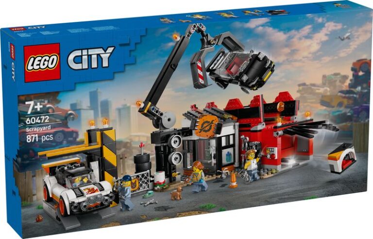 LEGO City Scrapyard With Cars (60472)